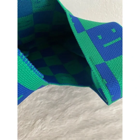 Plaid Pattern Knitted Bag - Picture 3 of 4